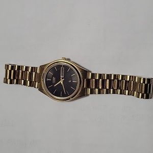 CITIZEN Men Gold Watch' Luxurious